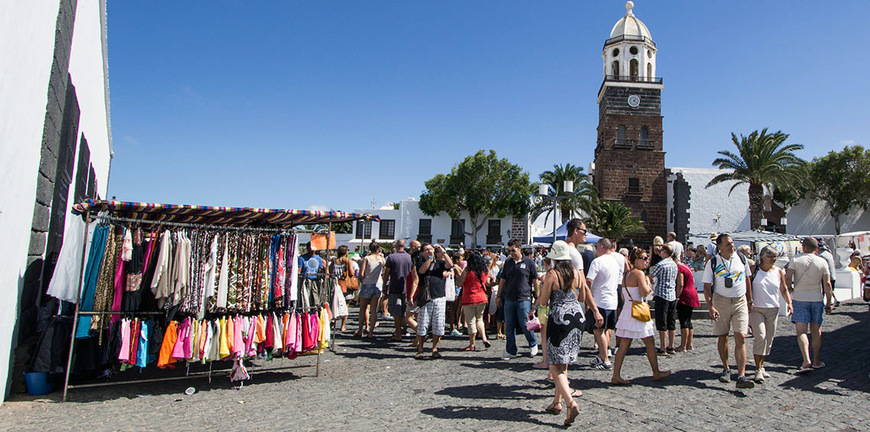 Fashion Mercadillos – Ayuntamiento de Teguise