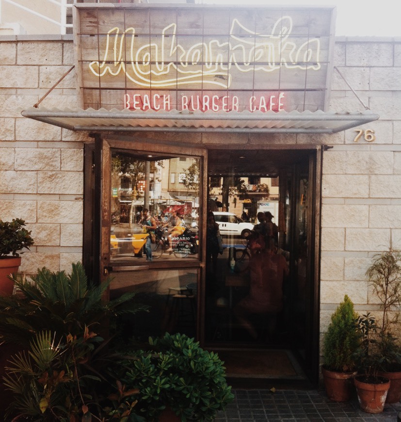 Restaurantes Makamaka Beach Burger Cafe