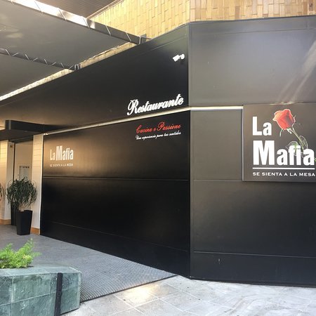 Restaurants La Mafia se sienta a la mesa