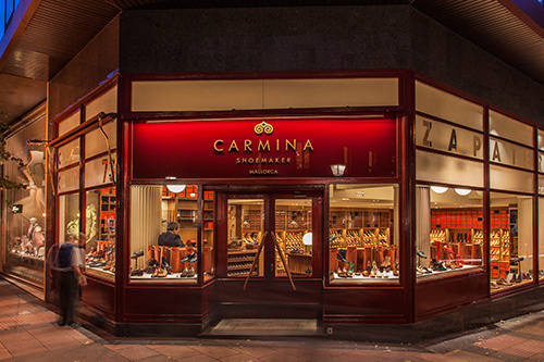 Place Carmina Shoemaker