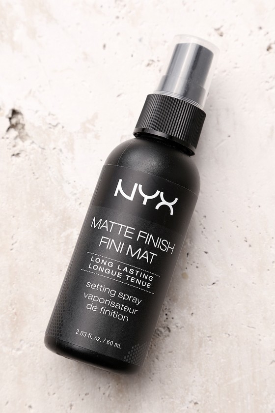 App SETTING SPRAY MATTE FINISH