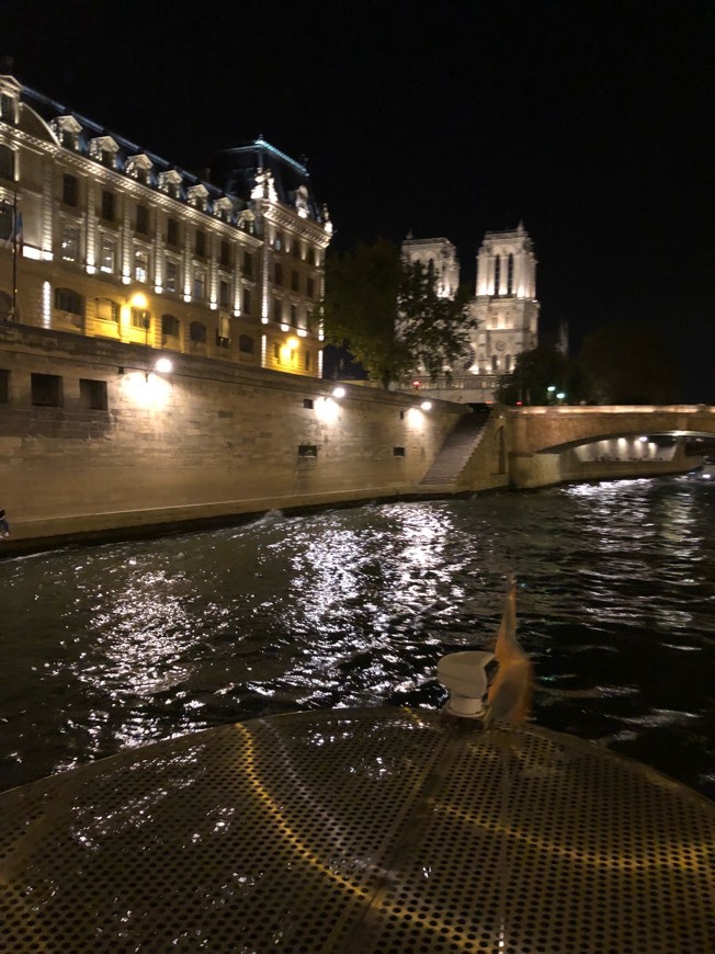 Bateaux-Mouches