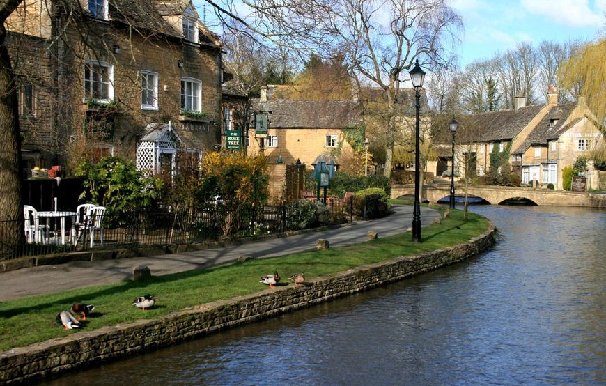 Place Bourton-on-the-Water