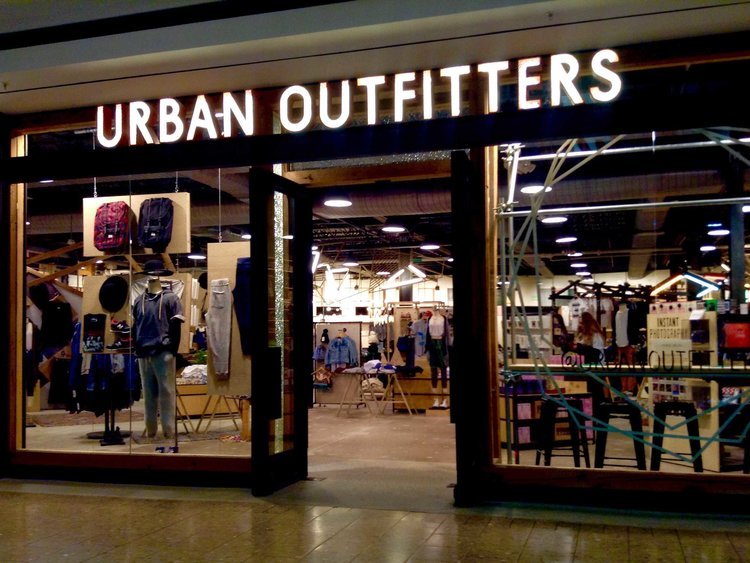 Place Urban Outfitters