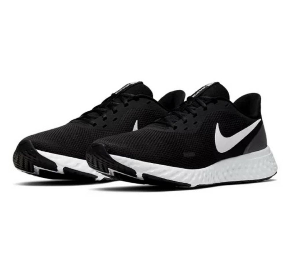 Moda Tênis Nike Revolution 5 Masculino - Preto e Branco