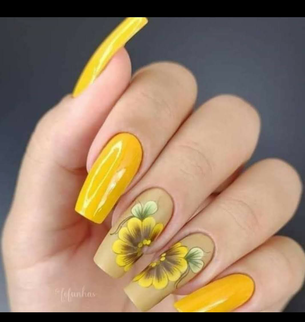 Social Nails 💅🌻amarelo