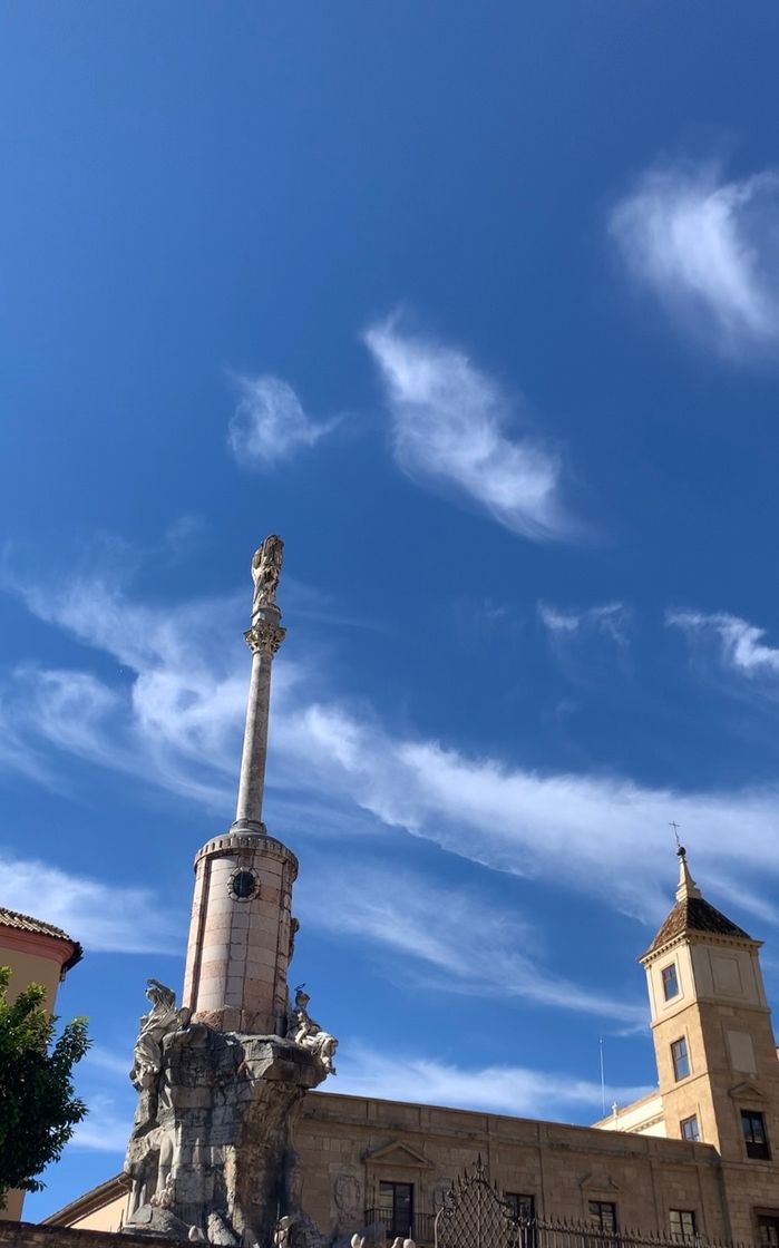 Lugares Triunfo de San Rafael de la Puerta del Puente