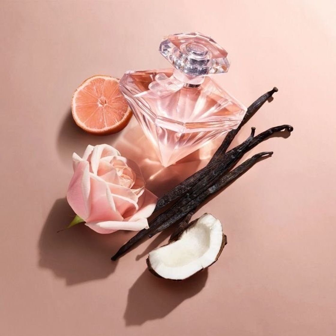 Moda Lancôme apresenta La Nuit Trésor Nude