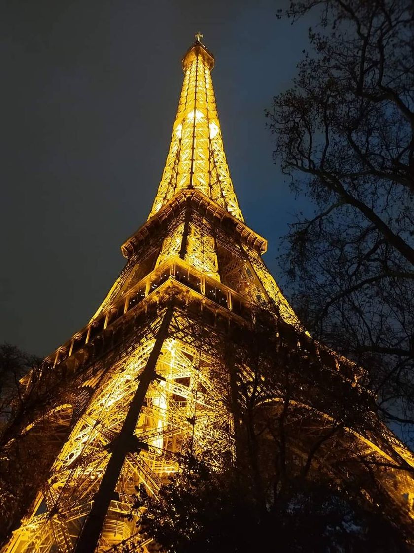 Place Torre Eiffel