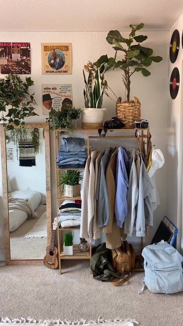 Moda Decoração simples e com plantinhas.🍀