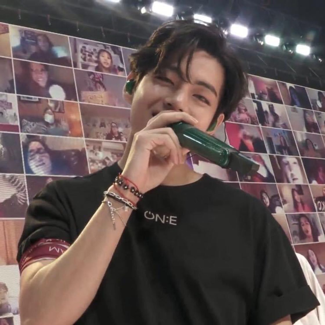 Music https://youtu.be/pk7ESz6vtyA - BTS 방탄소년단 Purple Galaxy ...