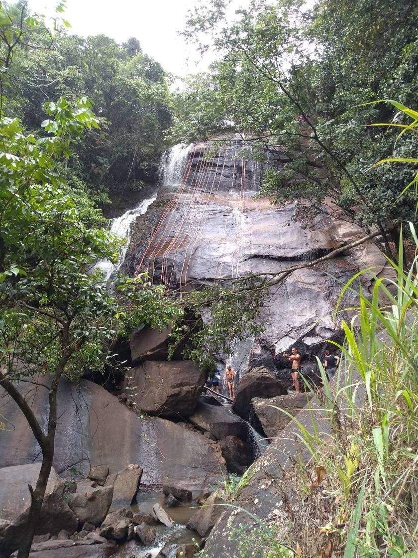 Lugar Cachoeira Véu da Noiva I