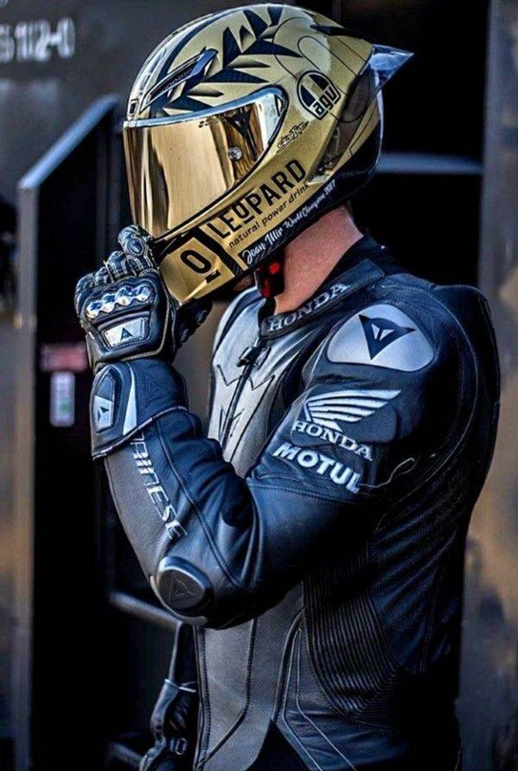 Social MOTORS 🏍️☁️☁️