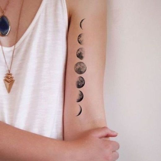 Tatuagem para quem ama astrologia 