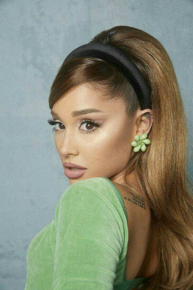 Social Ariana grande 