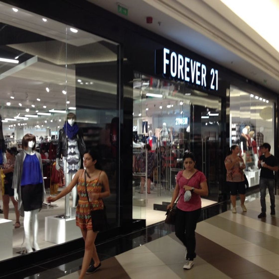 Lugar FOREVER 21