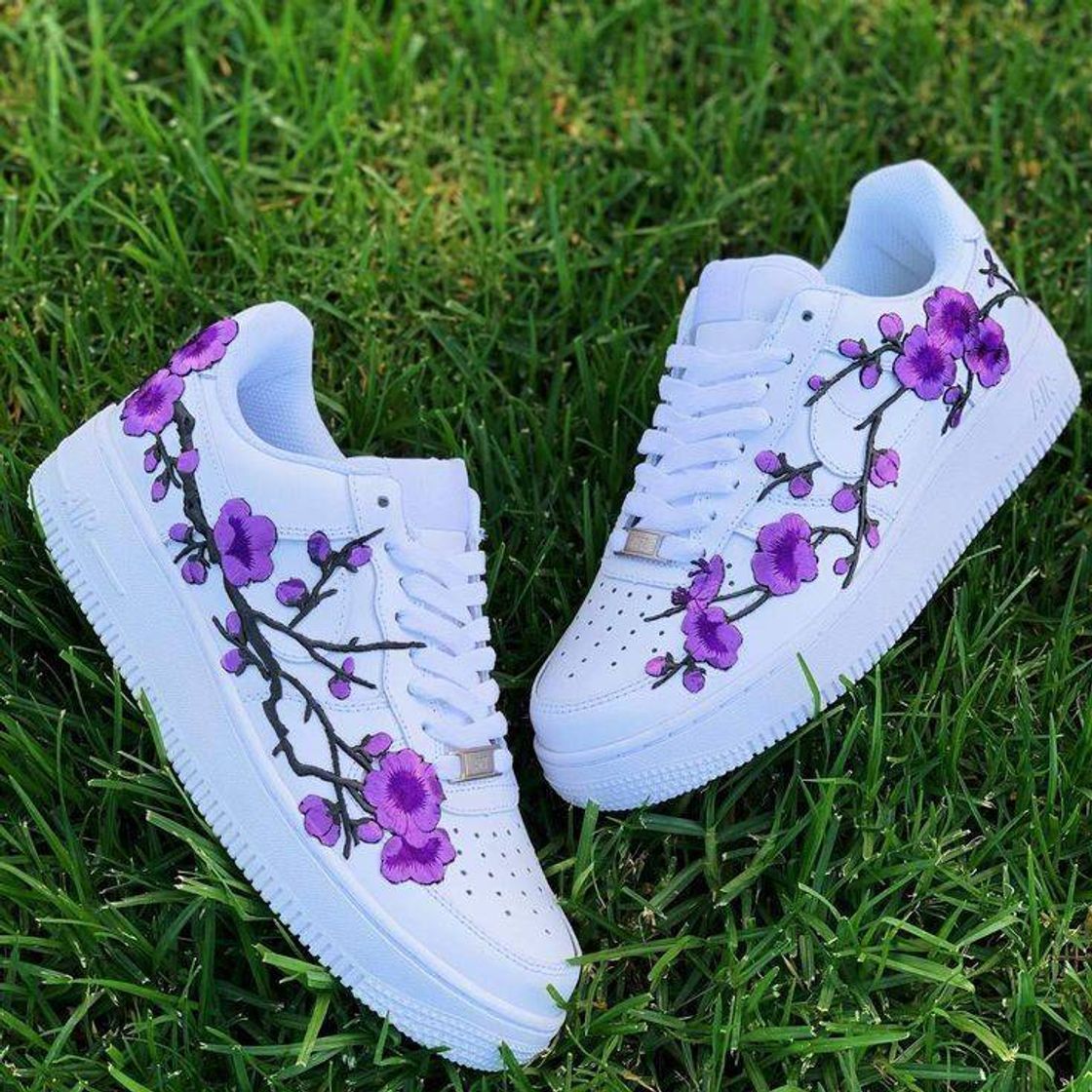 Fashion Nike Flores roxas💐