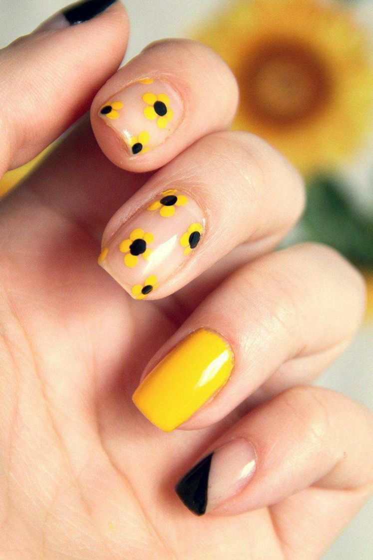 Unhas curtas de girasois/margaridas