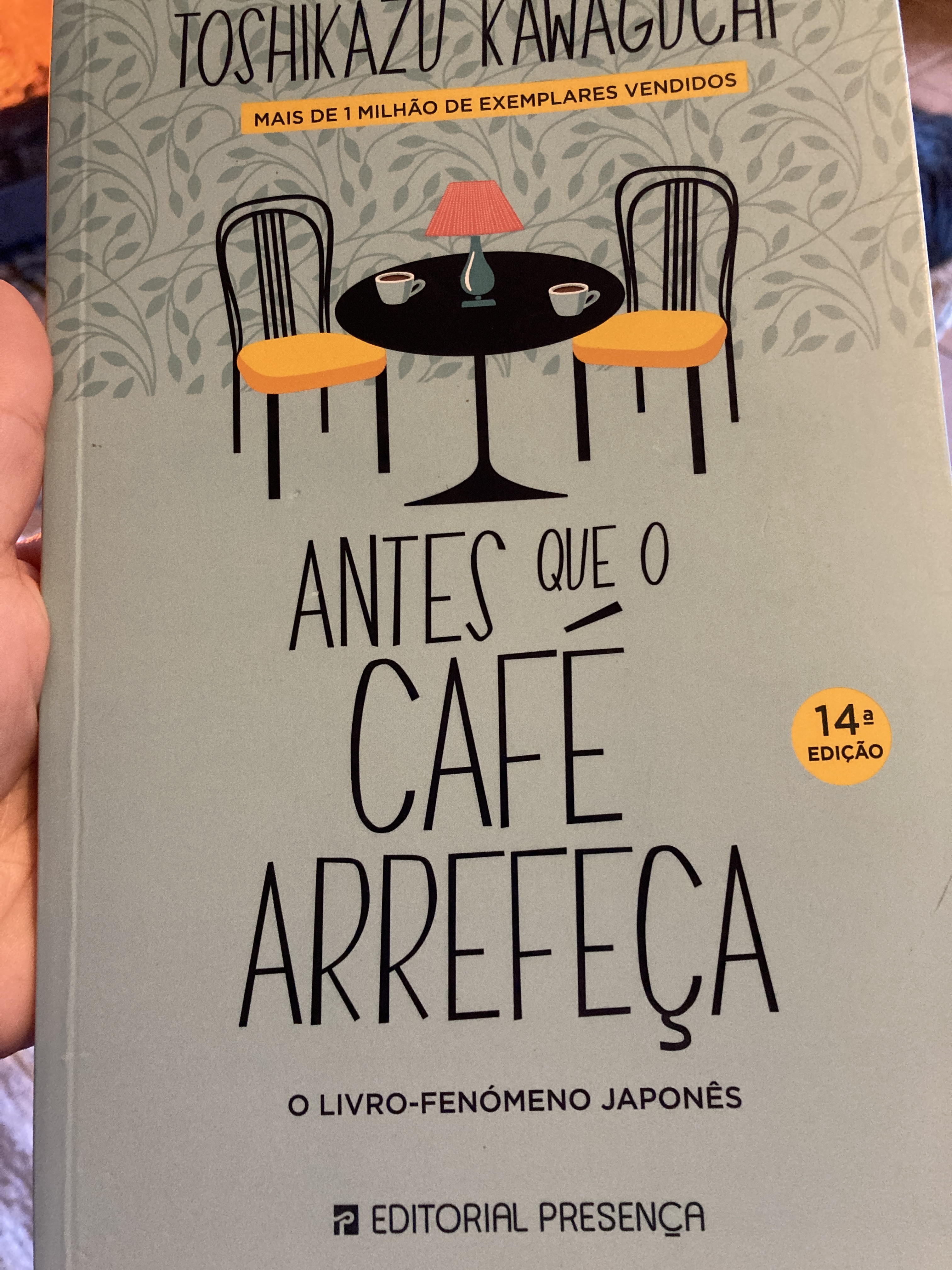 Book Antes que o Café Arrefeça -Toshikazu Kawaguchi