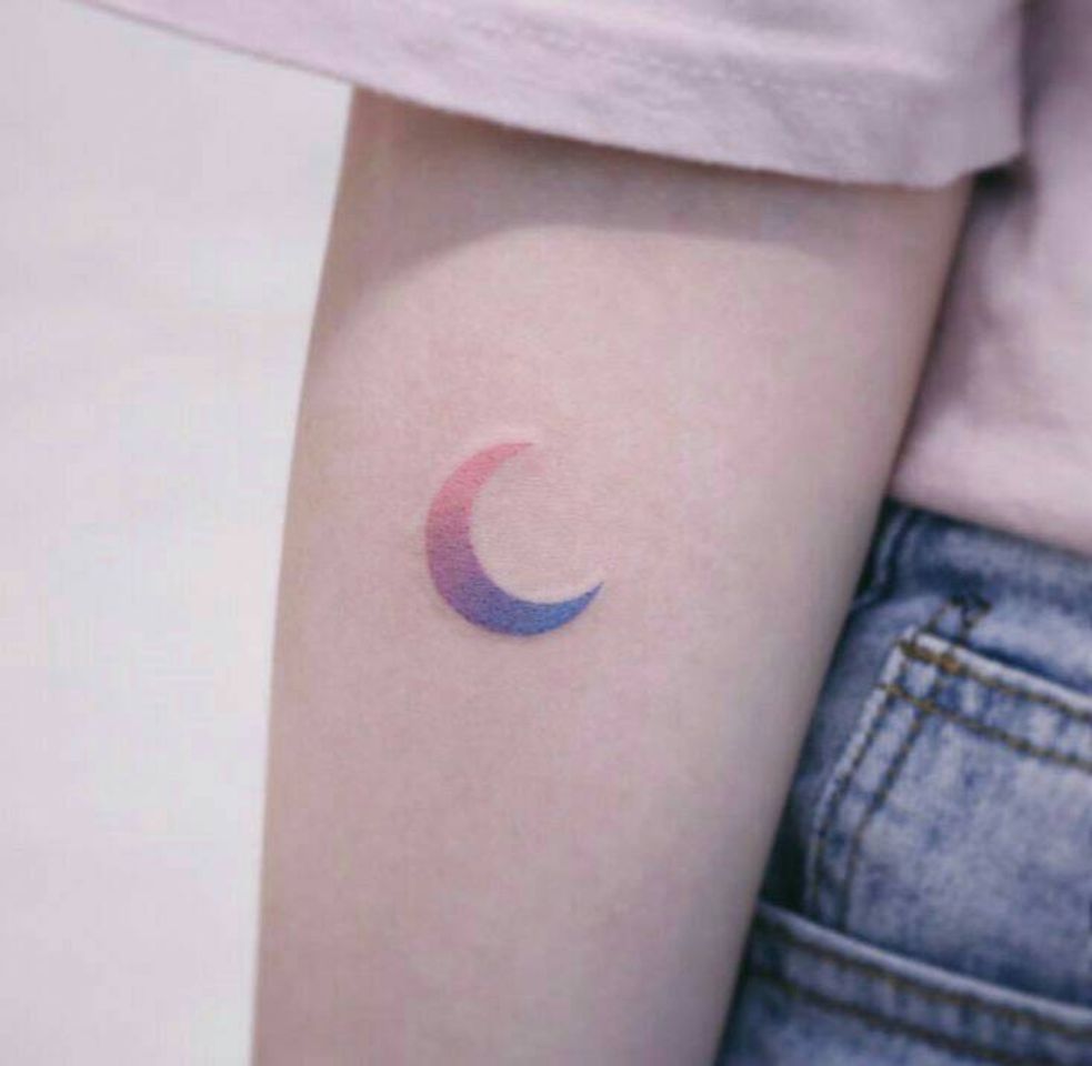 Moda Me apaixono - tatuagens em cores pastéis 😔❤️