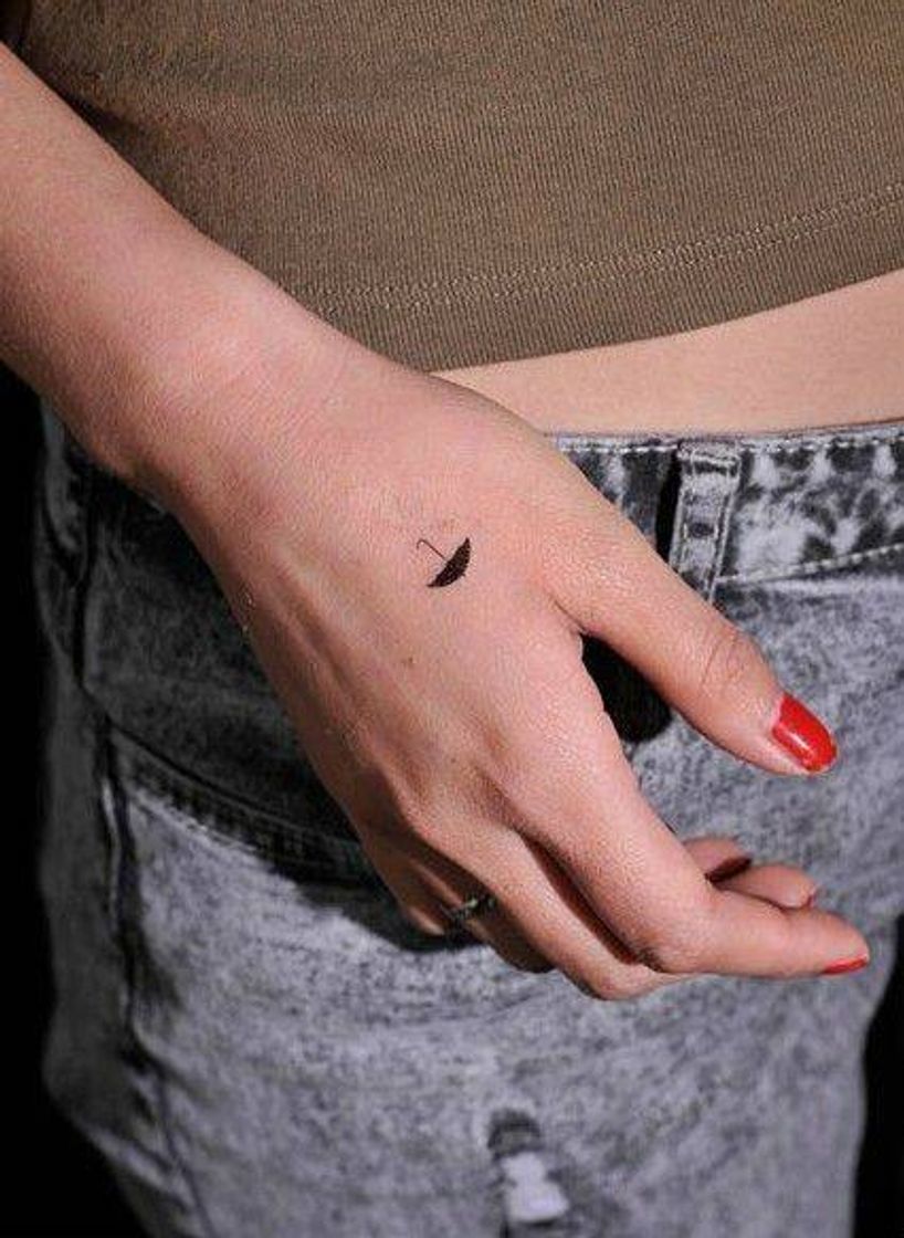 Fashion Tatuagem minimalista