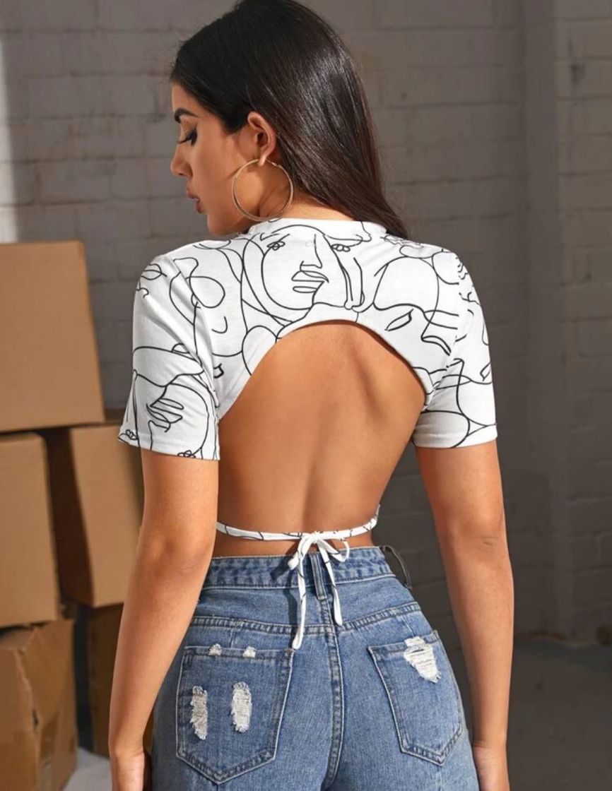 Social Top Corto Con Figura De Espalda Abierta Con Cordón