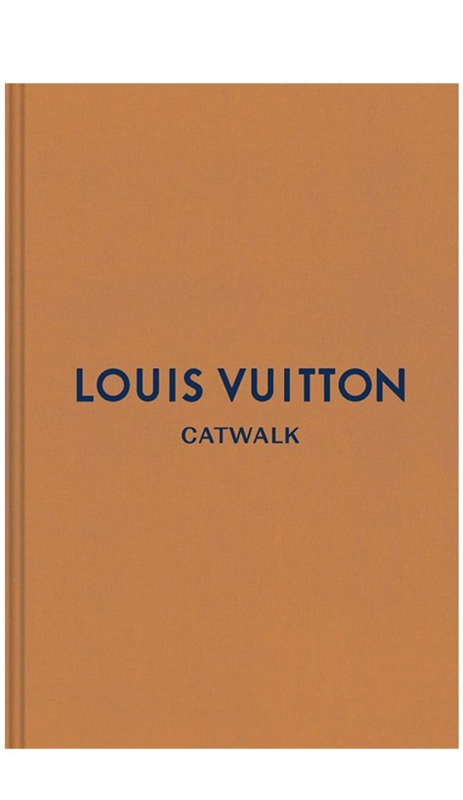 Books LOUIS VUITTON CATWALK