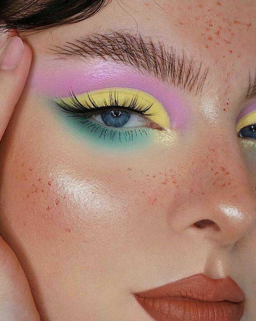 Fashion  COLORFUL MAKE UP ❤️🧡💛💚💙💜💖