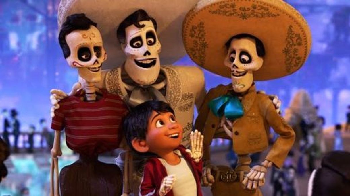 Moda Watch Coco | Full Movie | Disney+