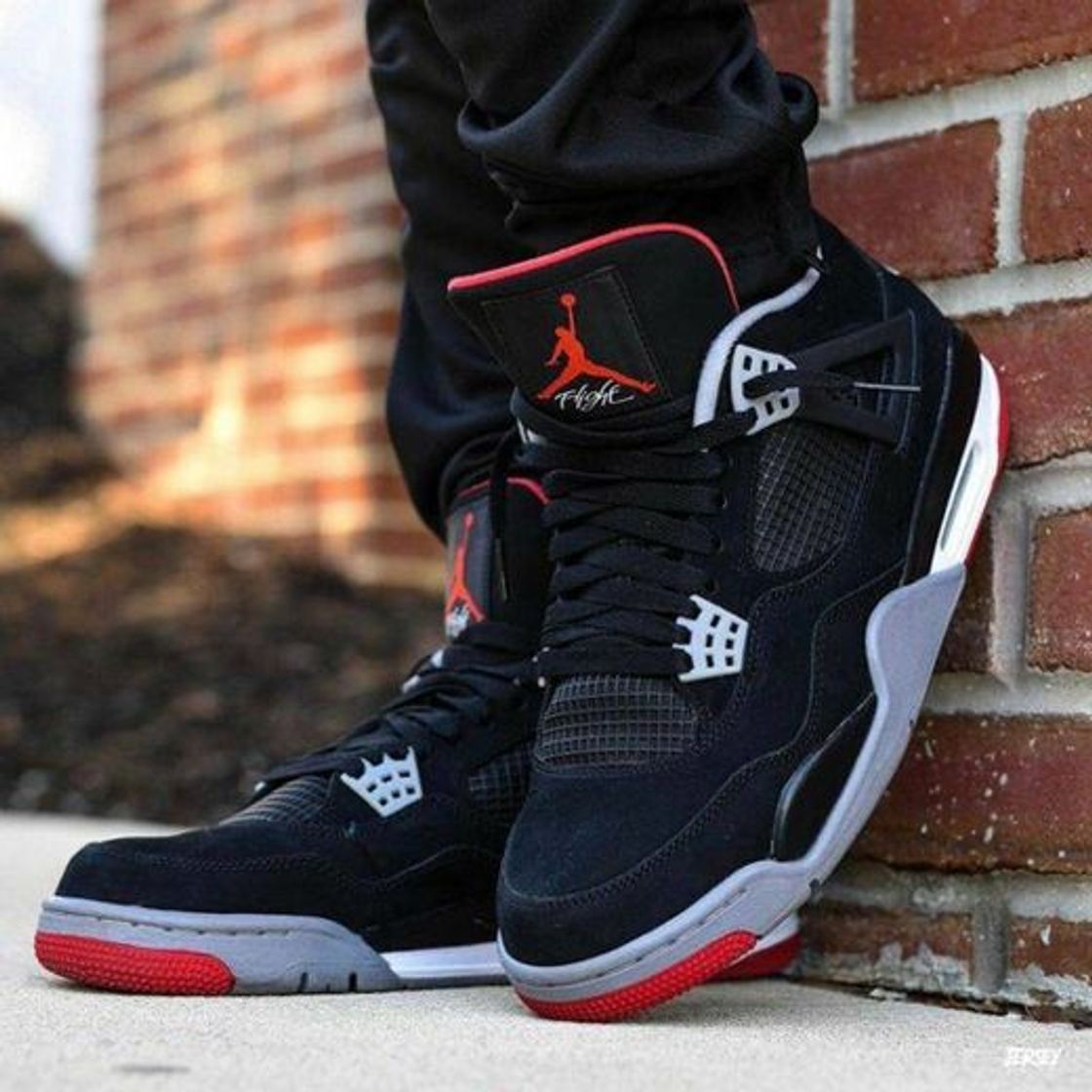 Moda Tênis Air Jordan 4 Bred 🔥