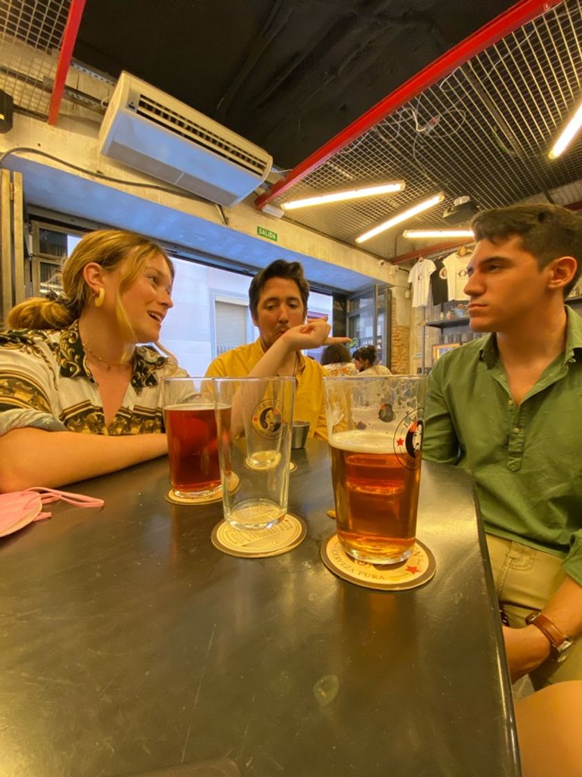 Restaurantes El Callejón de La Virgen 🍔🍻 Pedidos a domicilio: APP Cervezas La Virgen, Glovo y UberEats