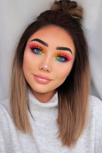 maquiagem arco-íris 