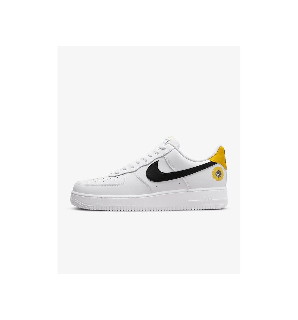 Nike Air Force 1 '07 LV8