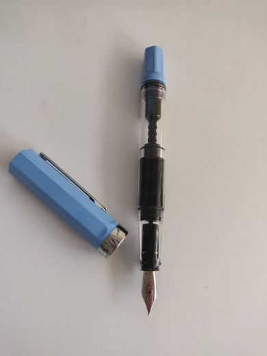 Pluma estilográfica TWSBI ECO plumín F