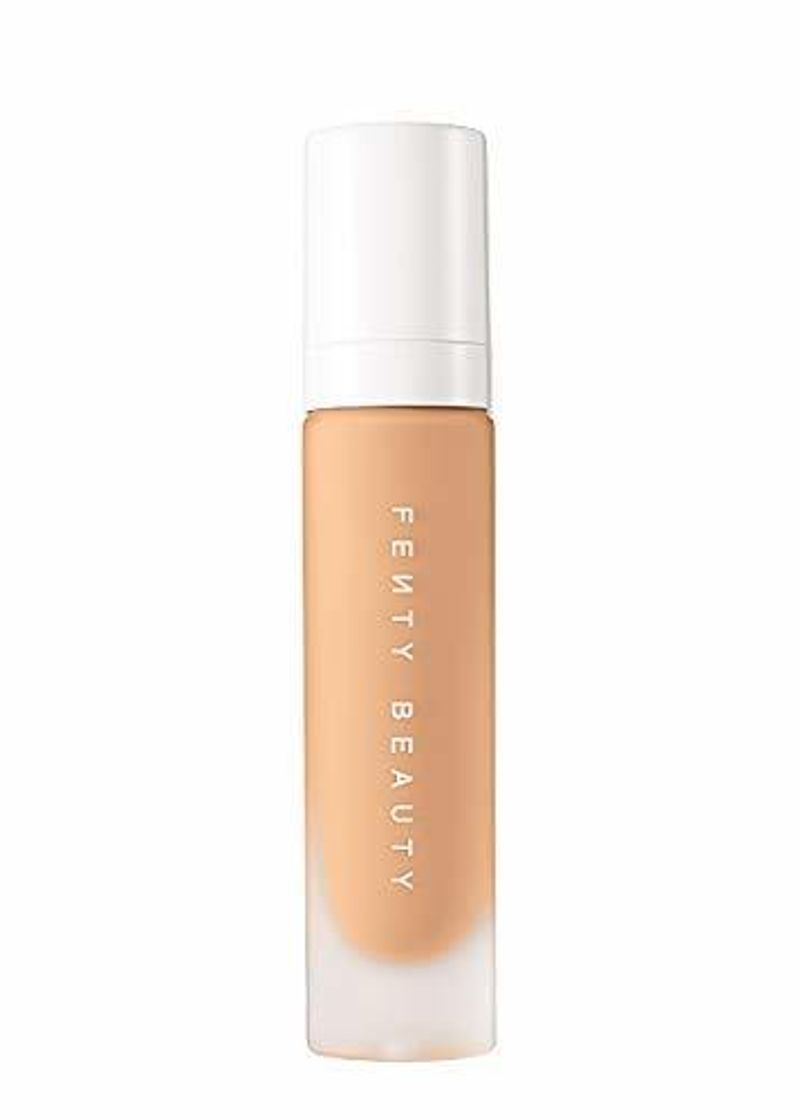 Social Base de maquillaje líquida Pro Filt'R de la marca FENTY BEAUTY by