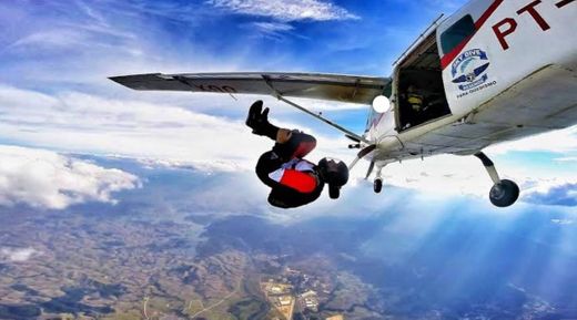Carreira de paraquedista: 3 motivos para seguir a profissão