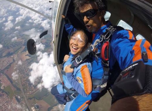 Primeiro salto de paraquedas: qual a idade permitida para saltar?