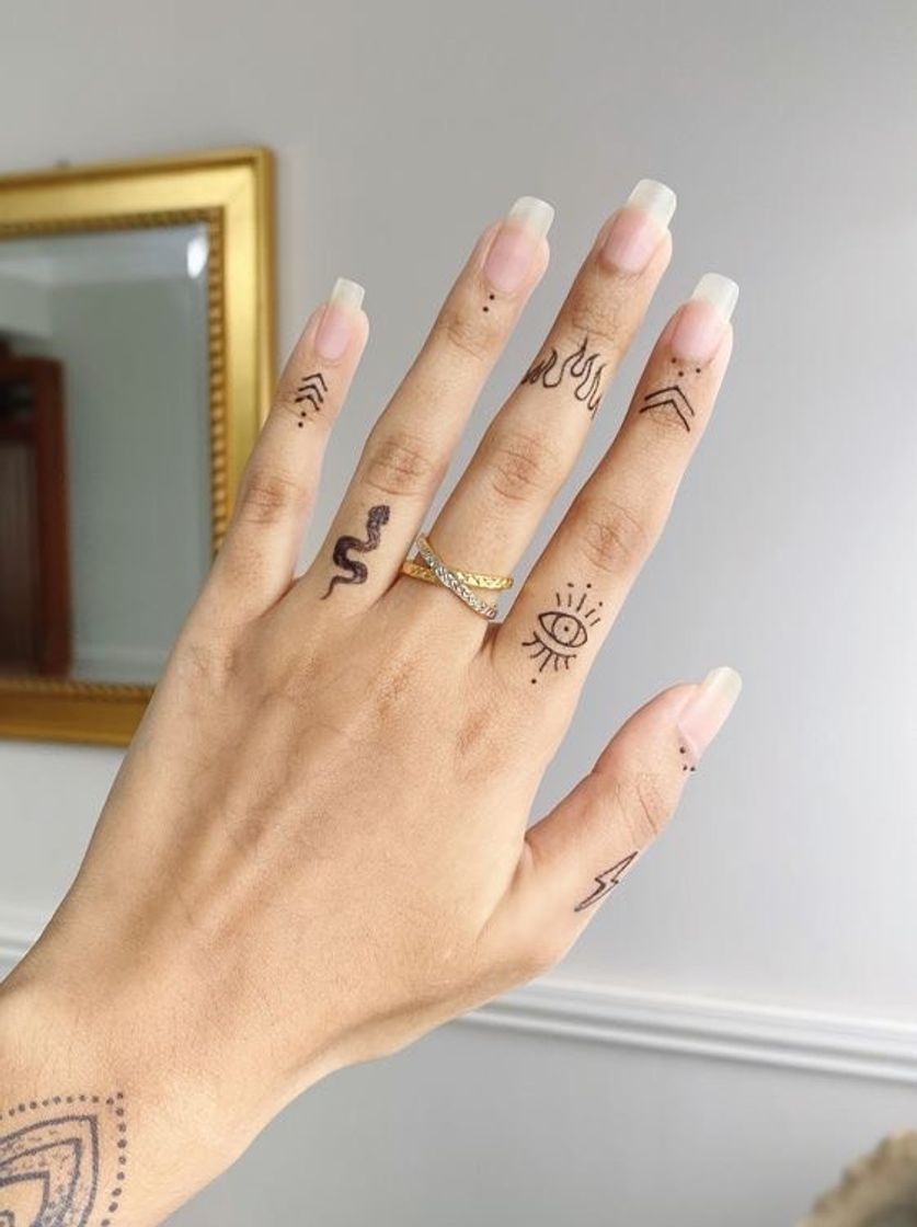 Fashion tattoo