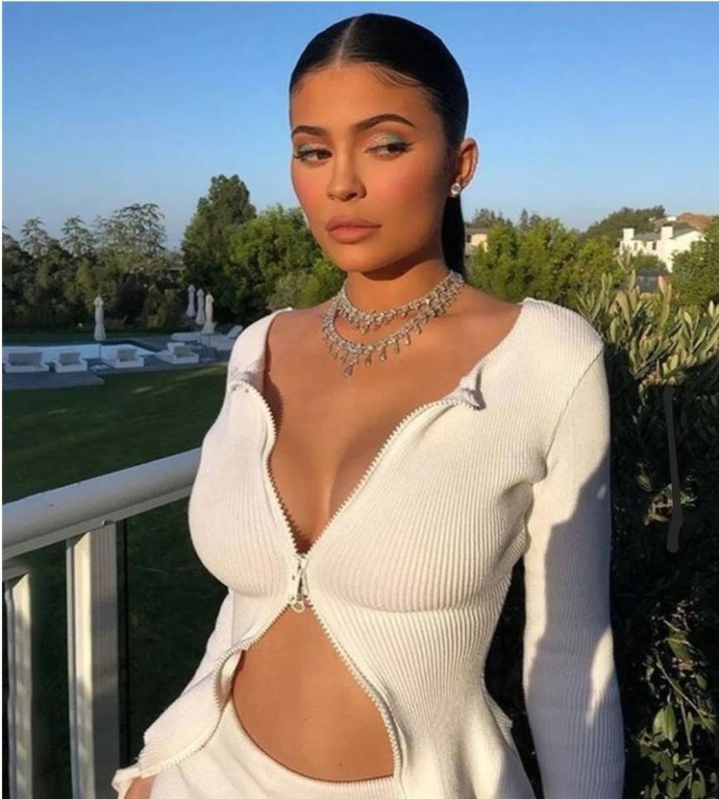 Moda Suéter Kylie Jenner