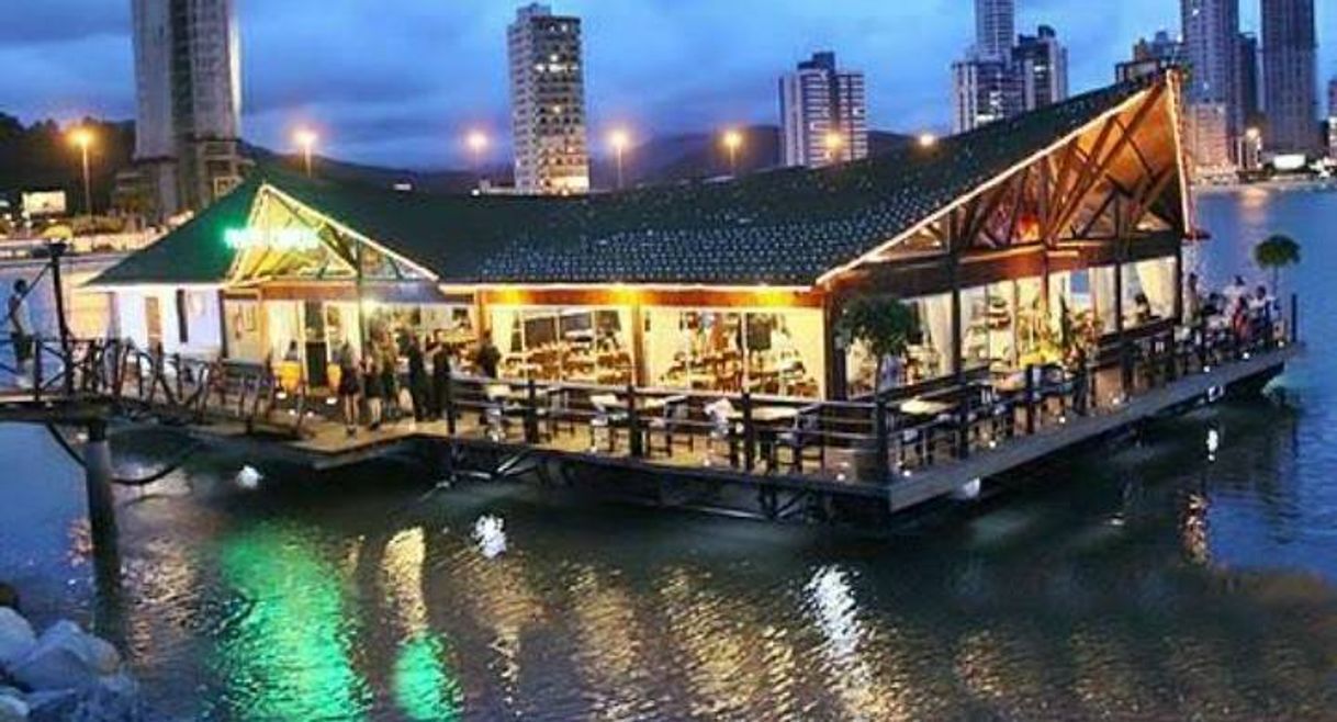 Restaurantes Restaurante flutuante (balneário Camboriú)