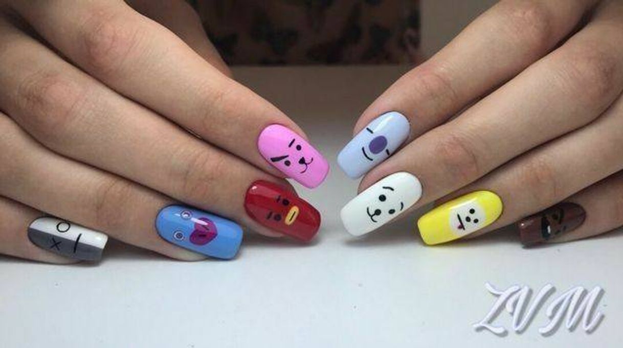 Social Unhas do bt21