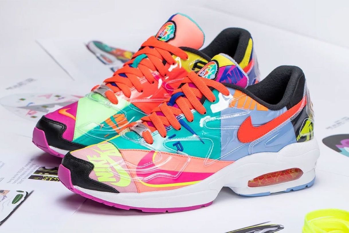 NIKE