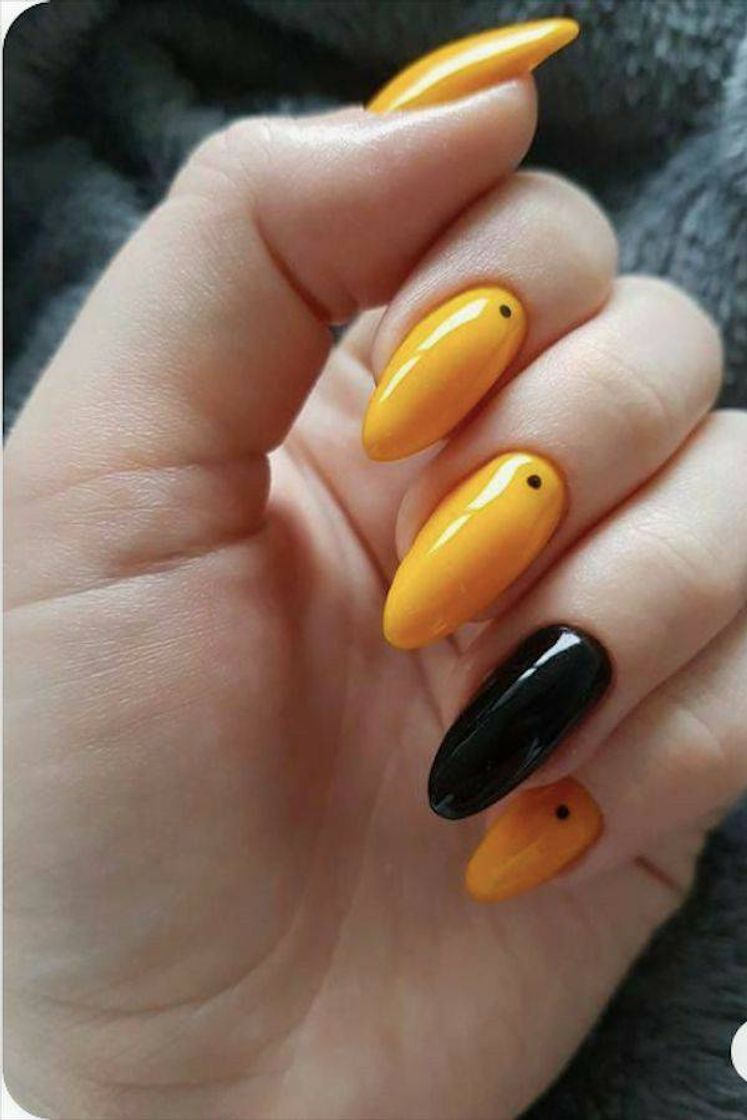 Moda Unhas 🧡🖤