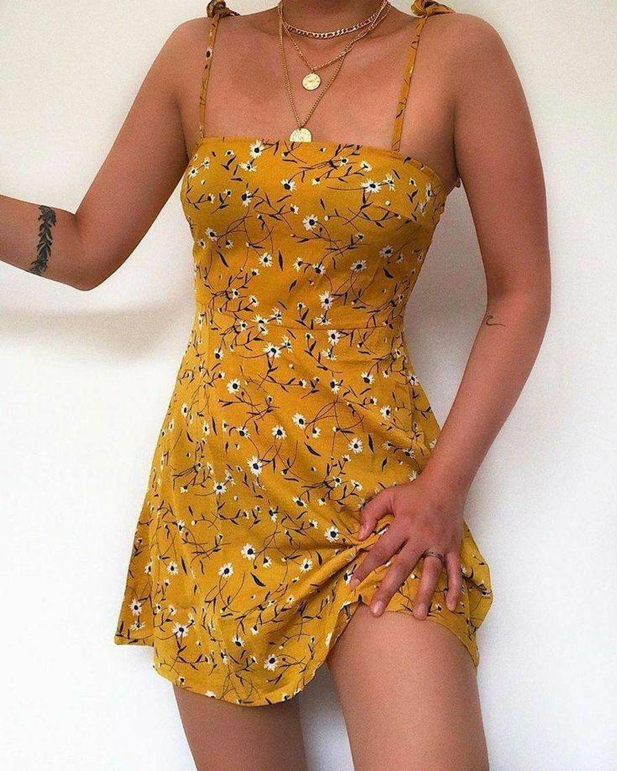 Moda Amarelo com flores 