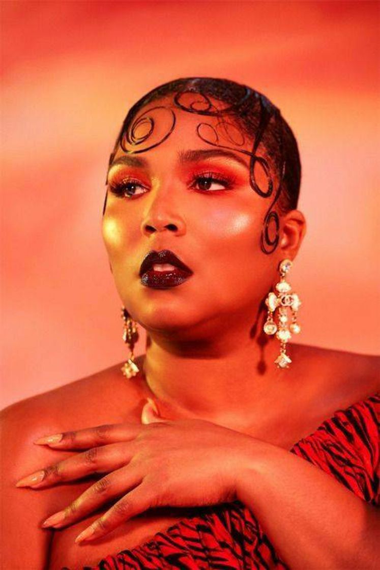 Fashion Lizzo