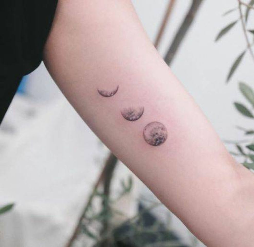 Fashion Tatuagem de Lua