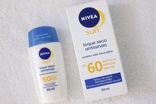 Protetor Solar Facial Nivea Sun Toque Seco Antissinais FPS60 50ml