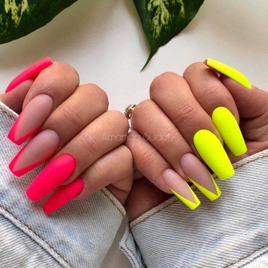 Moda Unhas neon