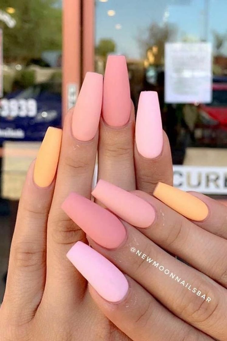 Moda Unhas cores pastéis 