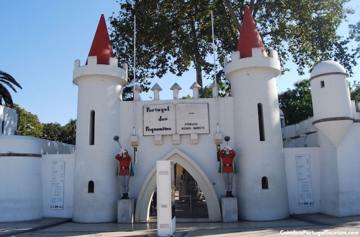 Place Portugal dos Pequenitos